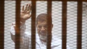 مرسي يواجه أول حكم بحقه قد يصل إلى الإعدام
