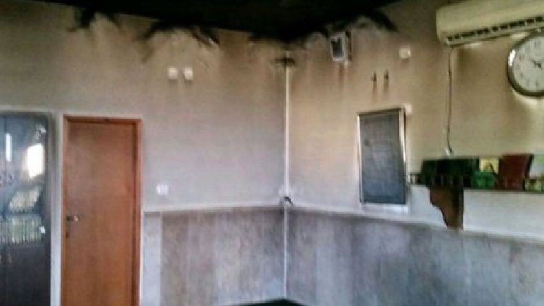 مستوطنون يحرقون مسجداً قرب بيت لحم
