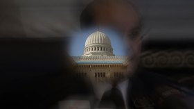 علاقة المسجد بالسياسة.. تعليمات متضاربة تربك الأئمة