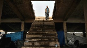 السلطات العراقية تحتجز معتقلين في ظروف قاسية قرب الموصل