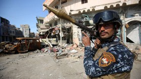 القوات العراقية تستأنف تقدمها غرب الموصل