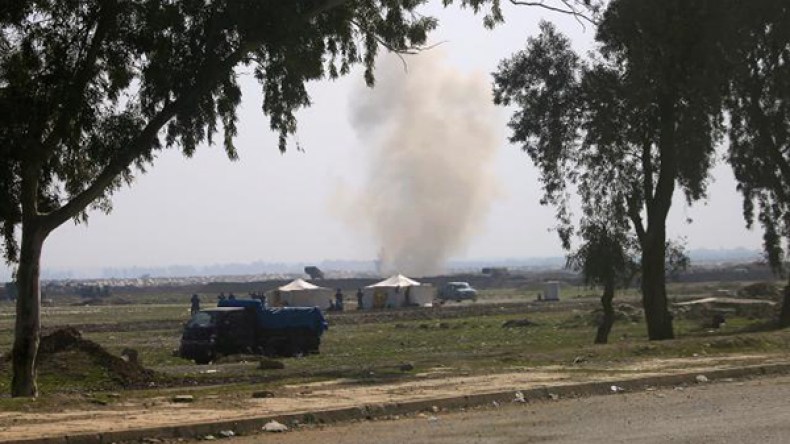 القوات العراقية تسيطر على طرق الخروج الرئيسية من الموصل