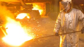 أطفال‭ ‬يعيشون‭ ‬مع‭ ‬الأفاعي‭ ‬والعقارب‭.. ‬وأفران‭ ‬ومناجم‭ ‬تذوّب‭ ‬الحجر‭ ‬ولا‭ ‬تذوّب‭ ‬قلوب‭ ‬البشر‭ ‬