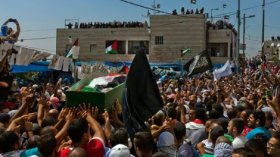 إسرائيل تعتقل مشتبهاً بهم في قتل الفتى الفلسطيني