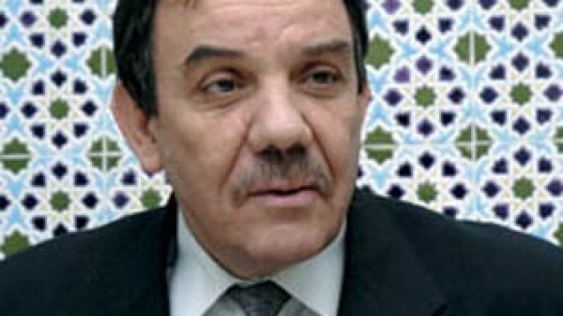 تواتي ضد تنازل الدولة عن العقار الفلاحي