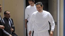 محكمة مصرية تخلي سبيل نجلي مبارك