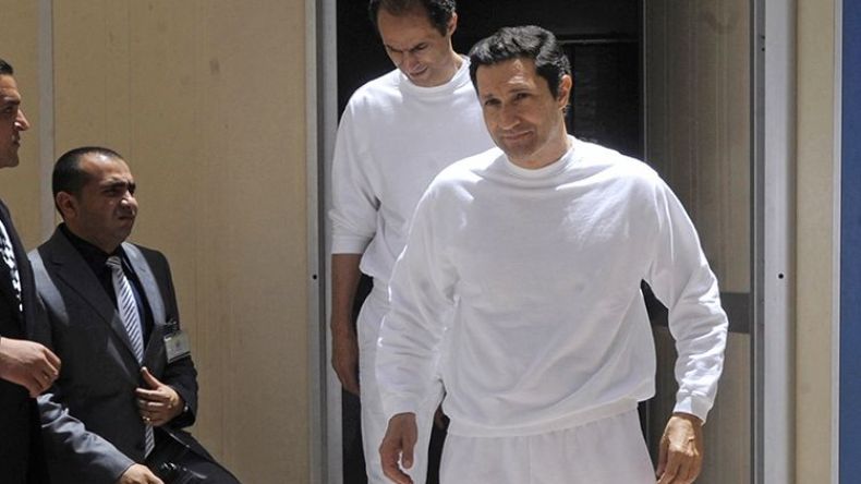 محكمة مصرية تخلي سبيل نجلي مبارك