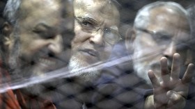 من لا يلتزم بمنهجنا السلمي للتغيير لا يمت إلينا بصلة