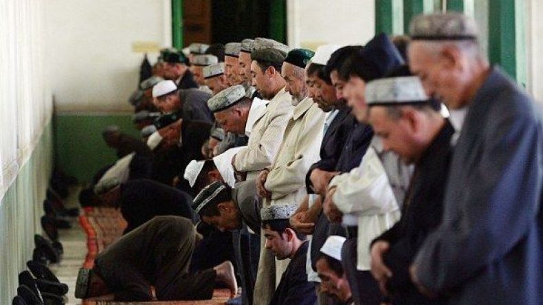 الصين تطلب من سكان إقليم شينجيانغ تسليم جوازات سفرهم