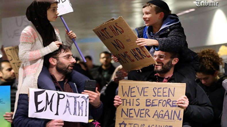 اهتمام كبير بصورة طفلين يهودي ومسلمة.. ما هي قصتها؟