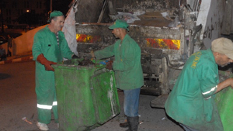 5200 عون نظافة لتخليص العاصمة من بقايا كبش العيد