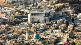 مقتل امرأة وإصابة ثلاثة من الأمن الفلسطيني في اشتباكات في نابلس