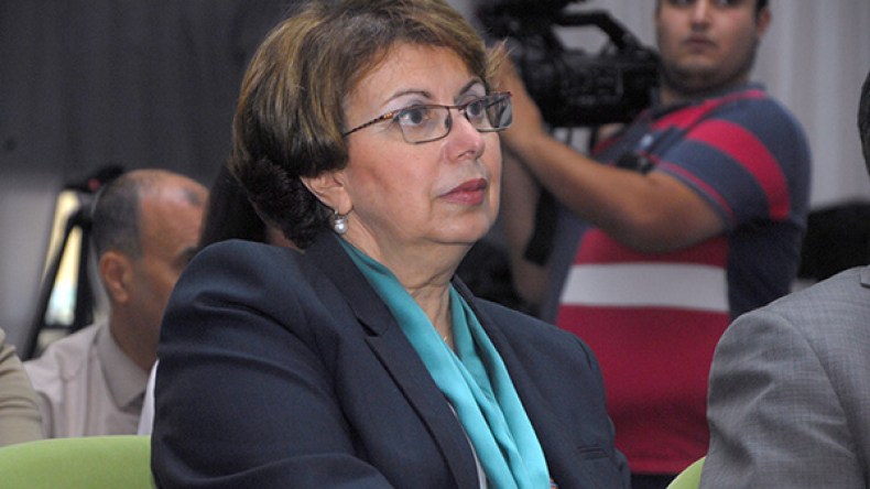 يا لعبيدي.. لا يعقل أن تكون المكتبة بلا مدير