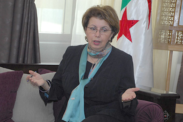 Labidi dépose plainte contre Hanoune