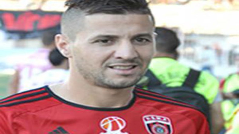 “الكاف” تعاقب “ناجي” بمقابلتين