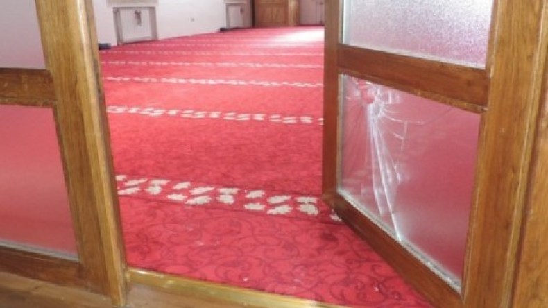 اعتداء على مسجد في هولندا