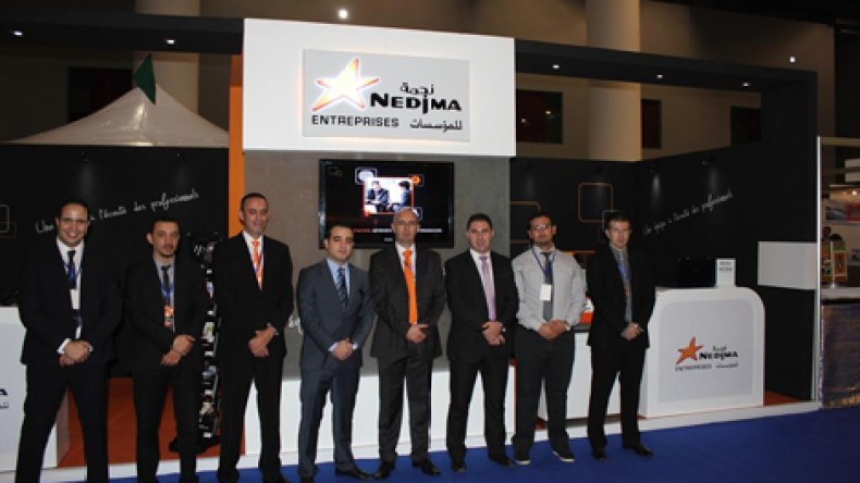 نجمة تشارك في صالون البناء بوهران