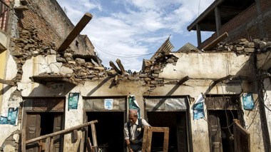 Un tremblement de terre d’une magnitude de 7,3  frappe le Népal