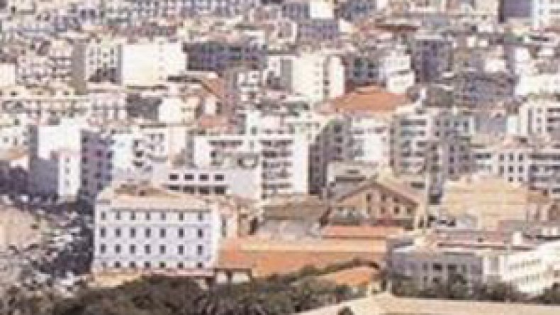 عائلة باي ببوزريعة تواجه قرار الطّرد من مسكنها بعد أزيد من 40 سنة