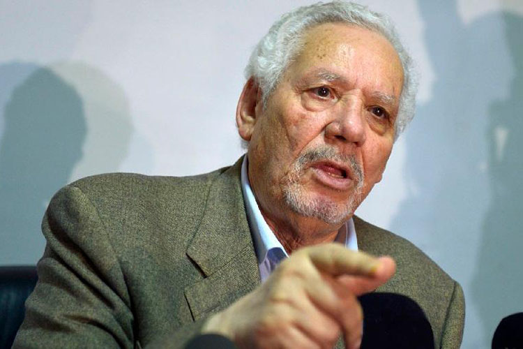 Khaled Nezzar fait l’objet d’un mandat d’arrêt international