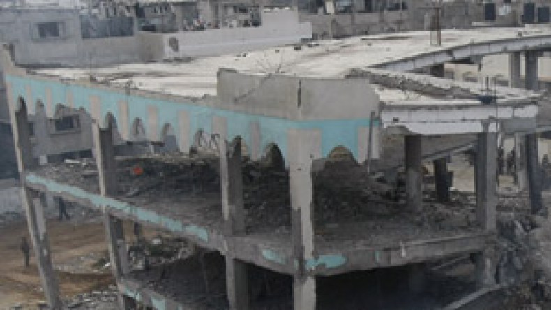 المصحف الشريف يقي مقاوما من الموت بقطاع غزّة