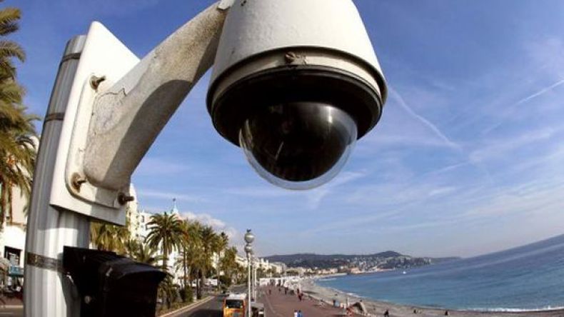 مسؤولة في نيس: تعرضتُ لضغوط من الداخلية الفرنسية لتغيير تقرير