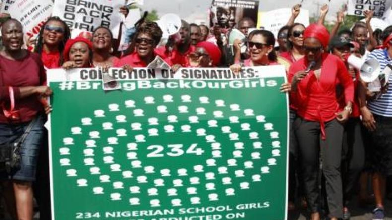 مفوضية حقوق الإنسان تندد بالتهديد ببيع الفتيات المخطوفات في نيجيريا