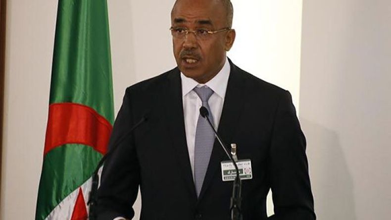 تمديد العمل بالترخيص الاستثنائي للمناصب العليا إلى آخر السنة المالية الجارية