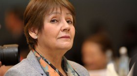 وزيرة الفتنة الوطنية!