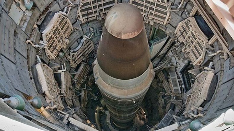 أمريكا تكشف عن تدمير صاروخ نووي بالخطأ