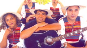 “قوافل تونسية حجزت كل الرحلات لمناصرة الخضر في المونديال”