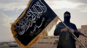 تنظيم القاعدة يبدي مرونة حيال انفصال جبهة النصرة عنه