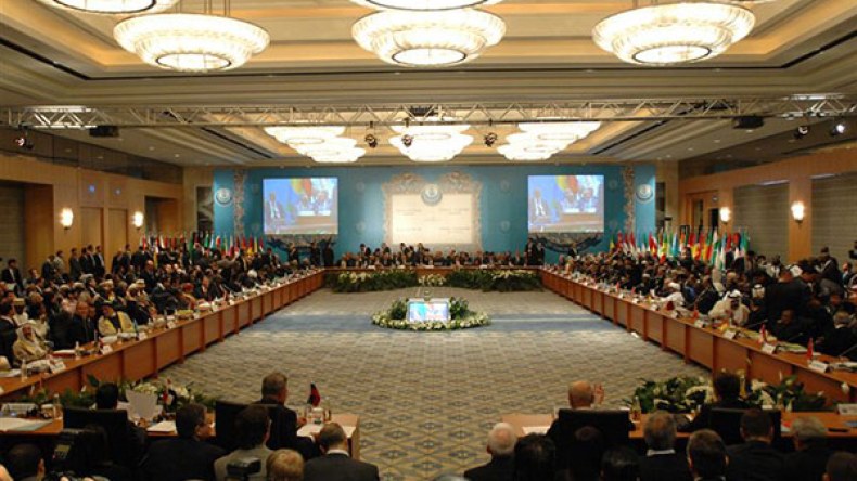 الجزائر تتحفظ عن قرار يدين إيران