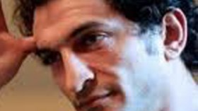 ‮”‬فنانو‭ ‬النظام‭ ‬يصفون‭ ‬الاحتجاجات‭ ‬بالهمجية‮..‬‭ ‬وفنانو‭ ‬الشعب‭ ‬يشاركون‭ ‬فيها‮”‬