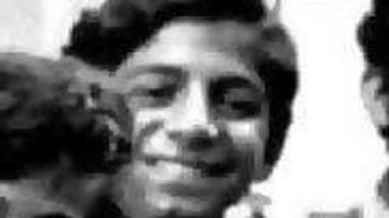 من‭ ‬طفل‭ ‬خجول‭ ‬إلى‭ ‬محارب‭ ‬شرس‭ ‬يطارده‭ ‬العالم‭ ‬أجمع