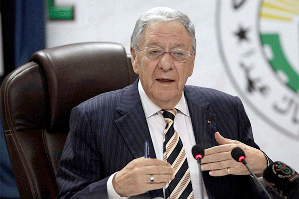 Le FLN prêt à jouer le médiateur entre le gouvernement et les grévistes