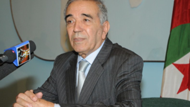 عليكم بالولاة للحصول على السكن والشغل