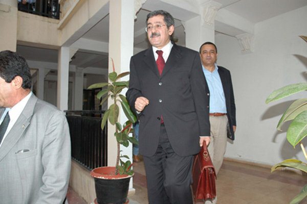 Algeria: Consultations on constitutional revision kick off under Ahmed Ouyahia’s guidance