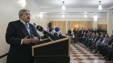 Ouyahia met KO la vieille garde du RND !