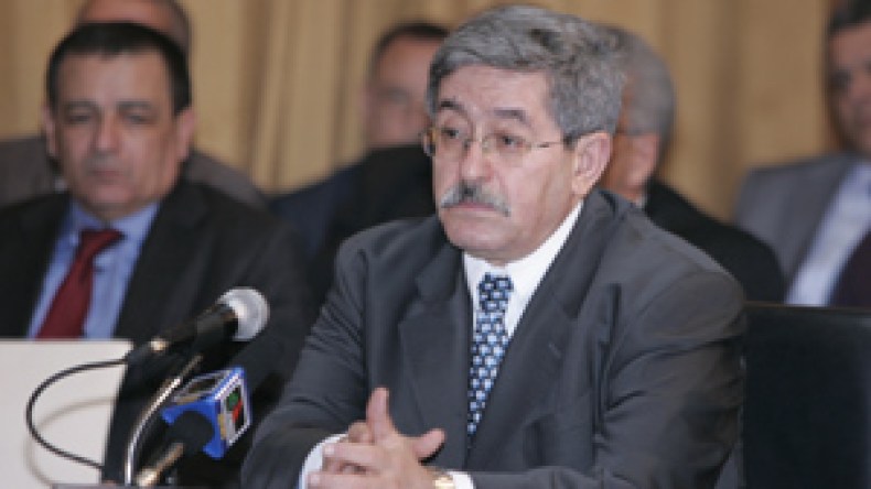 النهضة‭ ‬تطالب‭ ‬الرئيس‭ ‬بإقالة‭ ‬حكومة‭ ‬أويحيى