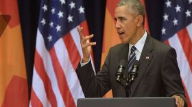 أوباما يدعو من فيتنام لتسوية سلمية للخلافات في بحر الصين الجنوبي