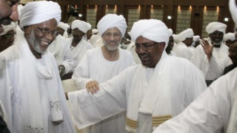 البشير يدعو للحوار وإلى نهضة سياسية واقتصادية في السودان