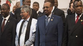عمر البشير غادر جنوب إفريقيا