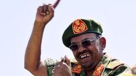 عمر البشير يؤدي اليمين رئيساً للسودان