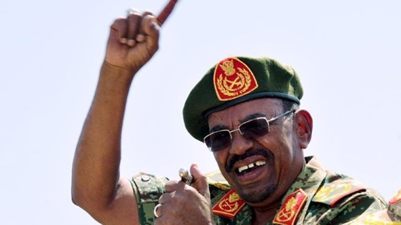 عمر البشير يؤدي اليمين رئيساً للسودان