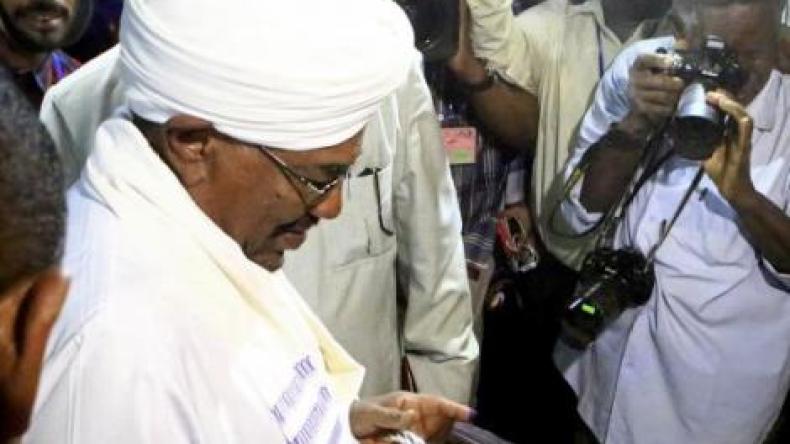 البشير رئيساً للسودان لولاية جديدة بنسبة 94.5 في المائة