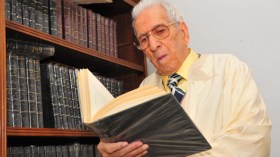 كيف تختار الجوائزُ الأدبية بفرنسا الكتابَ الجزائريين والمغاربة عموما !!