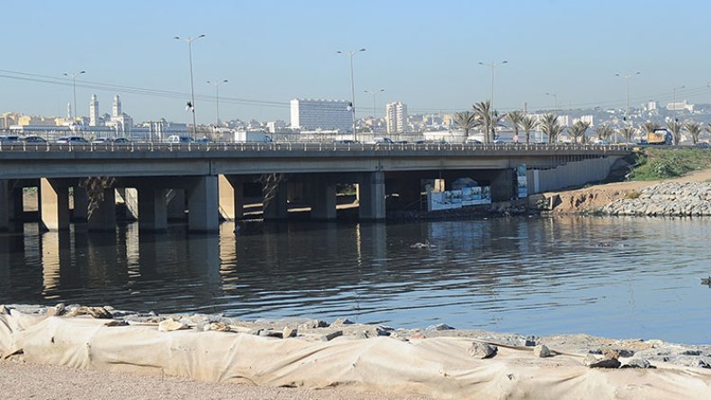 الإهمال والتلوّث والروائح الكريهة تعود إلى وادي الحراش