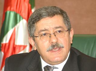 PM Ouyahia to decide on pending swine flu vaccine file by June 15th