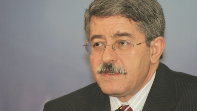 ماذا يدور في رأس أحمد أويحيى؟